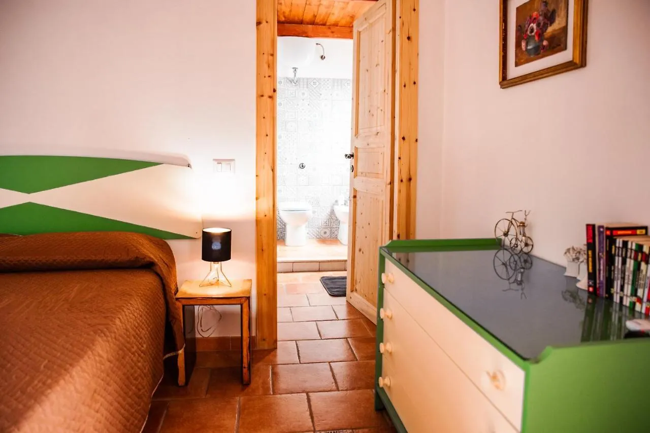 Couette-café Bobo'S House Calasetta